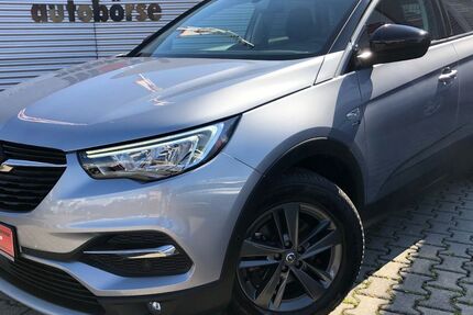 Opel Grandland (X) 86.000 km 17.900 € Darmstadt 64295