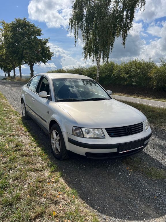 VW Passat 251.456 km 1.500 € Bad Nauheim 61231