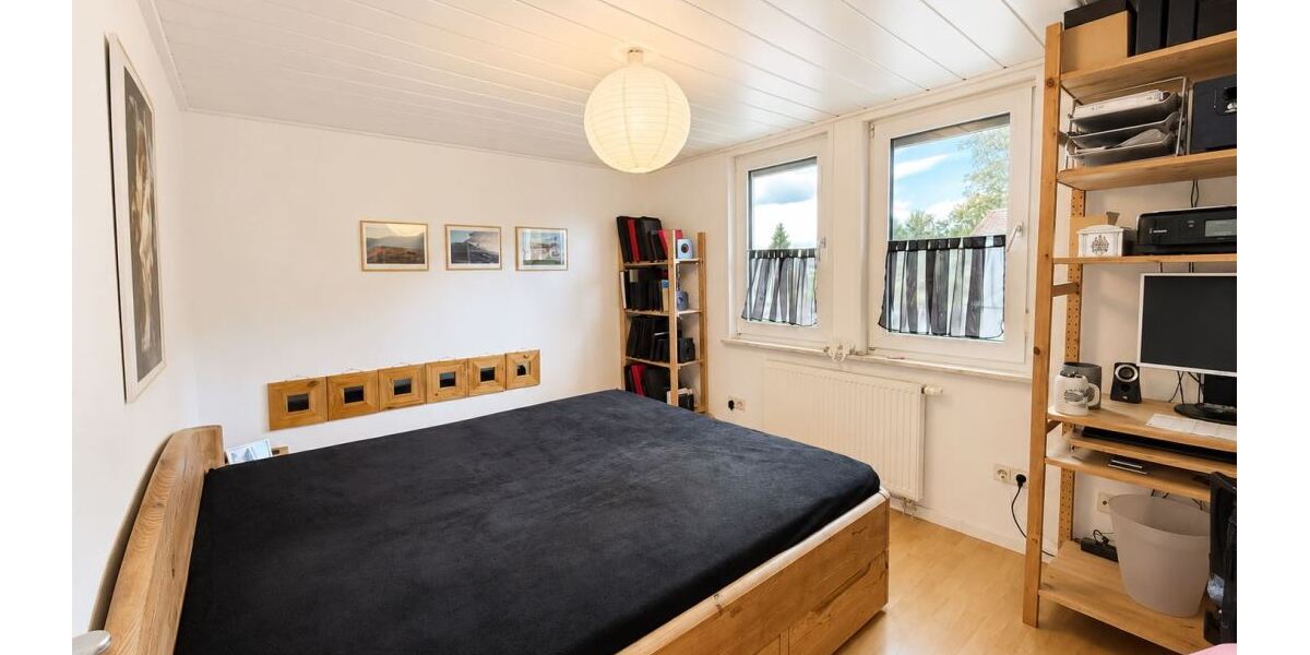 Gepflegtes Reihenmittelhaus mit eingewachsenem Garten am Frankfurter Berg - Erbbaurecht - Reihenhaus Frankfurt am Main Eschersheim | Angebot:27330210