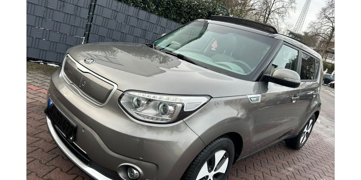 Kia Soul 124.000 km 5.250 &euro; Offenbach 63069