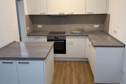 Kernsanierte 3,5 Zi Whg in Schwalbach am Taunus 3.5 zimmer