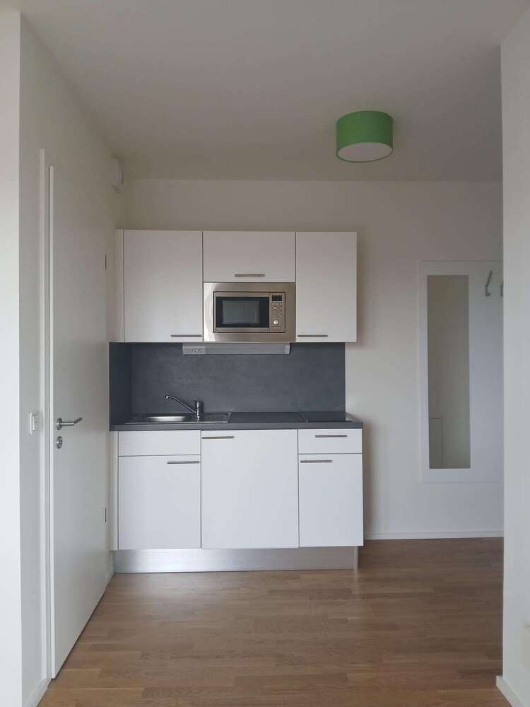 Wohnung zum Mieten in Frankfurt am Main 750 € 27.77 m²