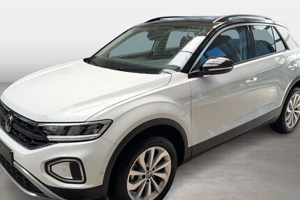 VW T-Roc 8.708 km 28.980 &euro; Frankfurt am Main 60528