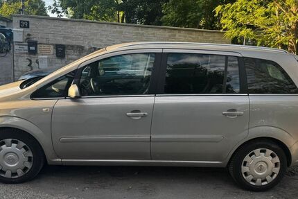 Opel Zafira 221.000 km 2.499 € Frankfurt am Main 60529