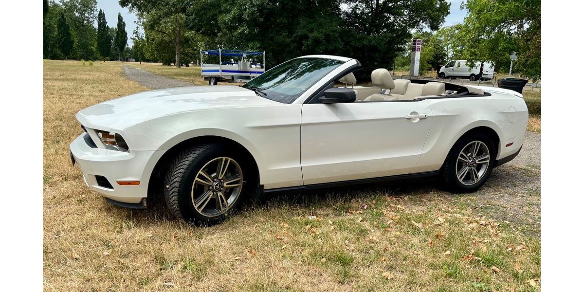 Ford Mustang 64.000 km 13.900 &euro; Hanau 63457