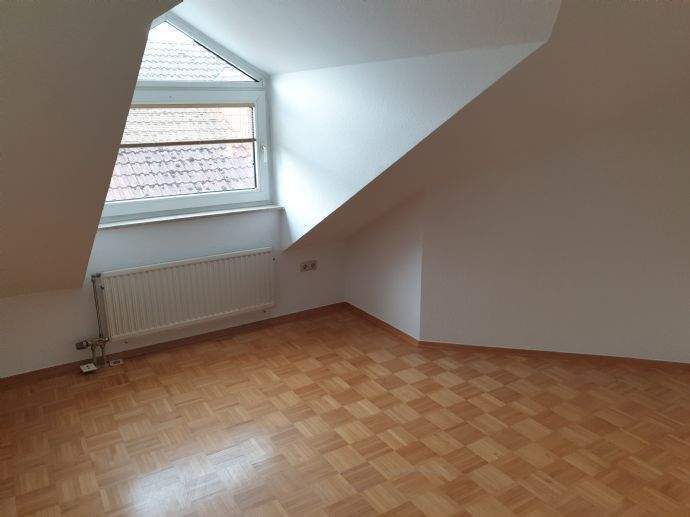 Etagenwohnung Eschborn Niederhöchstadt - 3 Zimmer, 90 m&sup2;, 420.000&euro; | Angebot:26841665