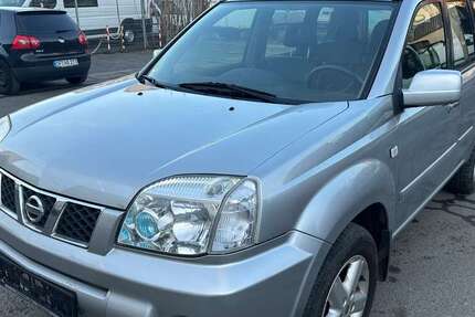 Nissan X-Trail 210.000 km 2.450 &euro; Neu-Isenburg 63263
