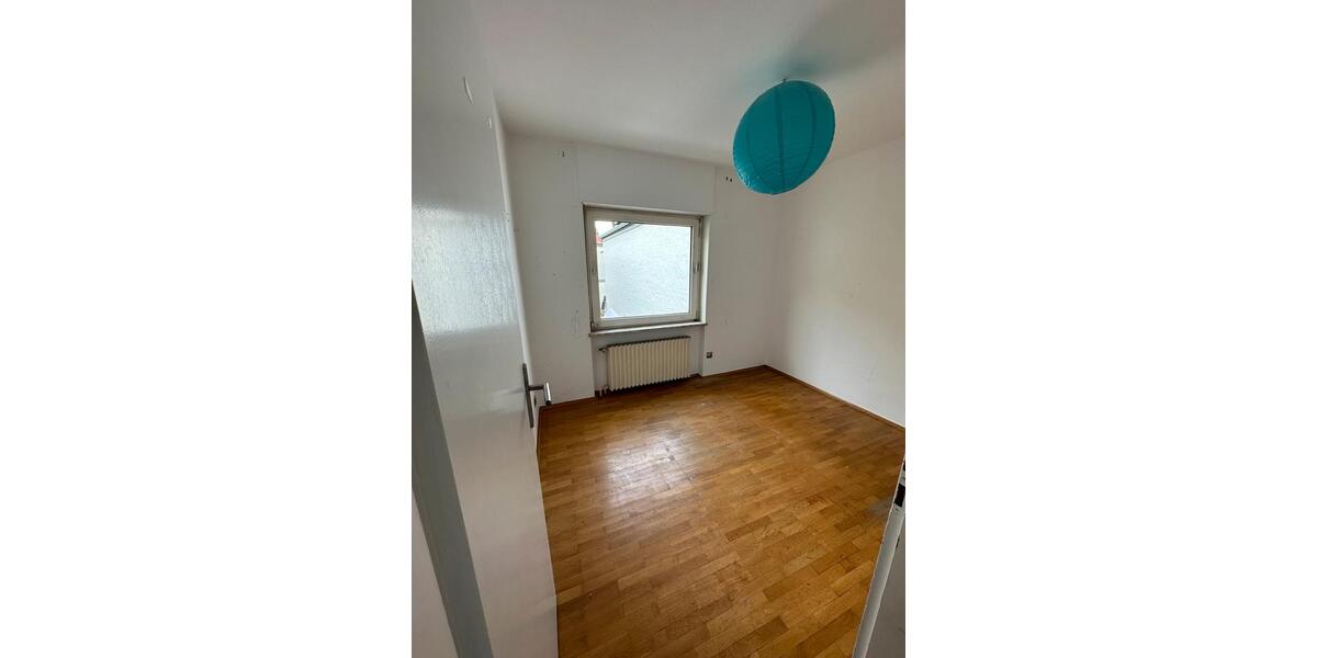 Einfamilienhaus in Frankfurt-Harheim, Garten, Garage - BEFRISTET 6 zimmer