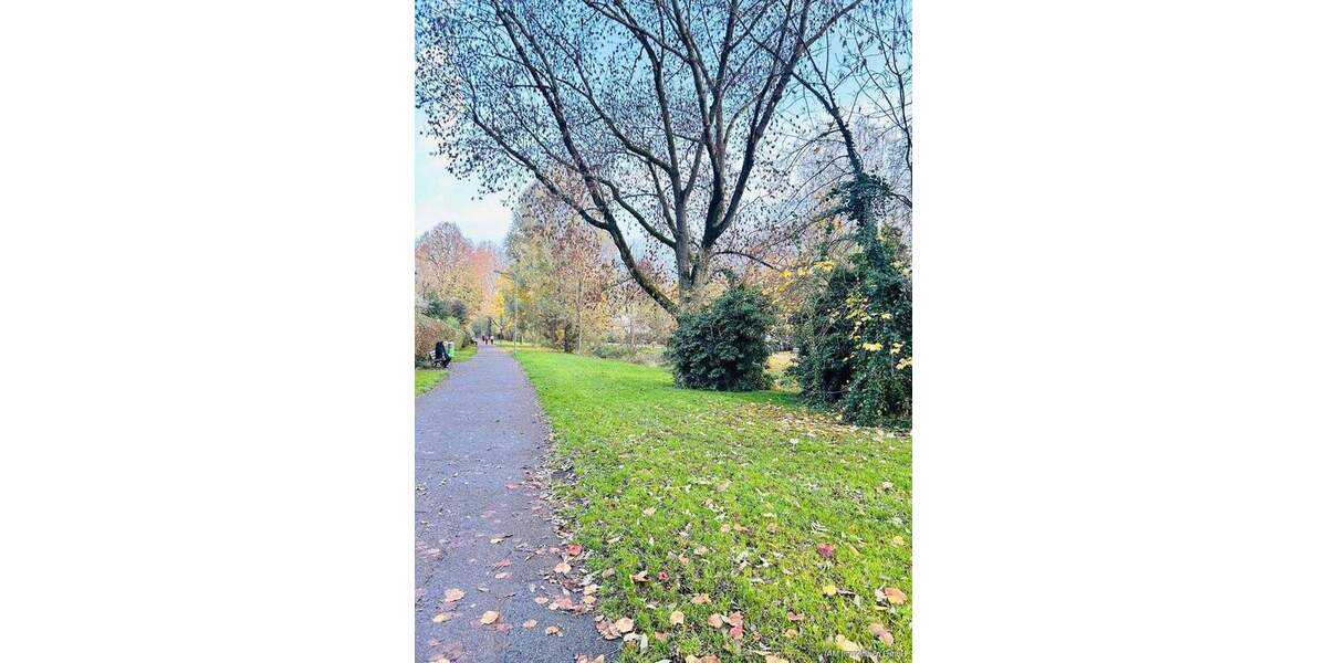 Familienfreundliches Haus in ruhiger Grünlage mit großem Garten 5 zimmer