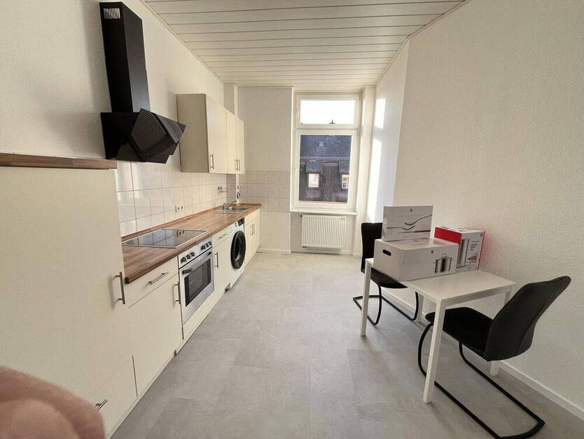 3-Zimmer-Wohnung in Bockenheim (Vollmöblierung möglich)