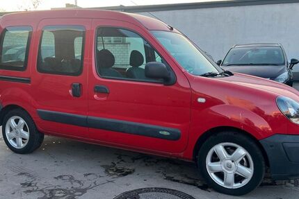 Renault Kangoo 280.000 km 2.999 &euro; Frankfurt am Main 65933