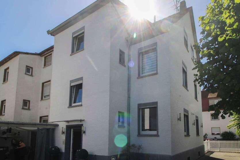 Haus zum Kaufen in Langenselbold 735.000 € 228.14 m² 11 zimmer