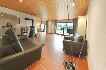 Haus Rüsselsheim am Main - 6 Zimmer, 140 m&sup2;, 640.000&euro; | Angebot:25399065