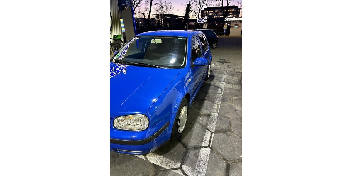 VW Golf IV 162.000 km 2.600 &euro; Frankfurt am Main 60311