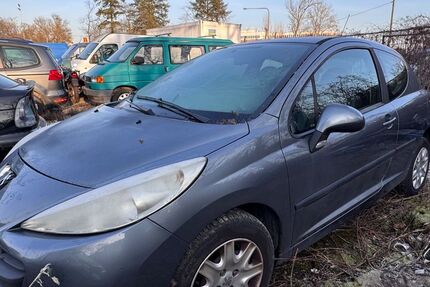 Peugeot 207 172.500 km 999 &euro; Frankfurt 60486