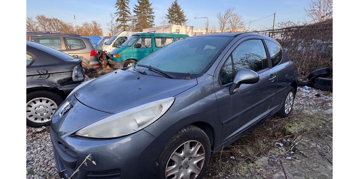 Peugeot 207 172.500 km 999 &euro; Frankfurt 60486