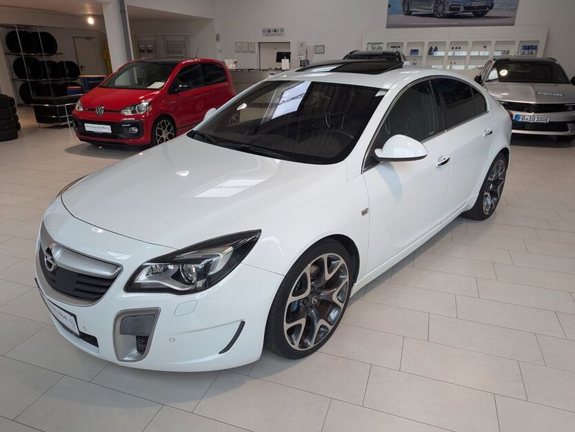 Opel Insignia 82.000 km 22.500 € Bad Vilbel 61118