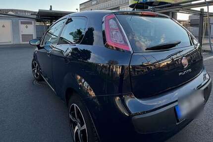 Fiat Punto 150.000 km 1.500 € Frankfurt 60385