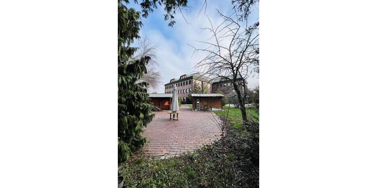 Investmentchance bei Frankfurt: Gewerbegebäude für Büro, Klinik oder Pflege 6 zimmer