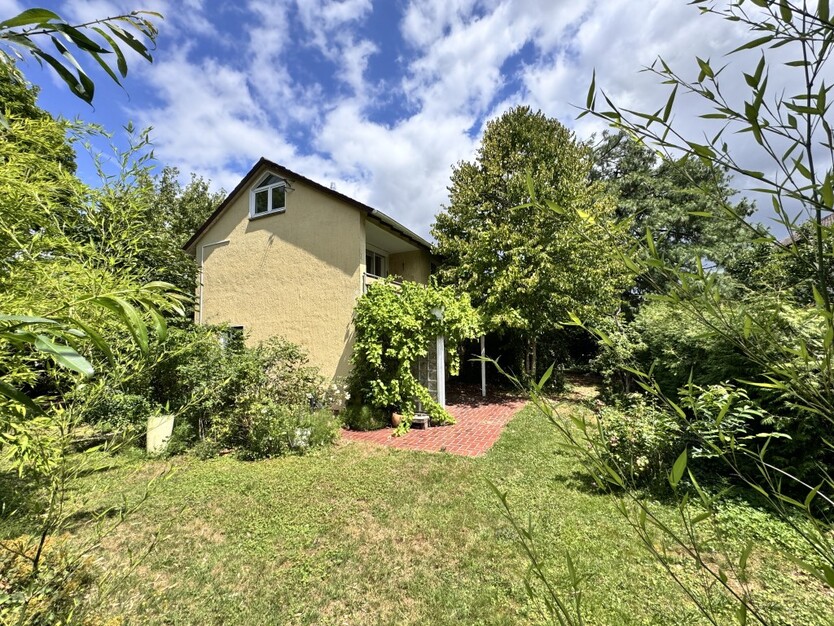 *Ihre Gelegenheit in Marxheim! Abrissgrundstück in ruhiger Lage – Bebaubar mit EFH, DH o. 2-FH* zimmer