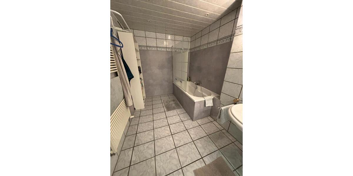 Hochparterre Frankfurt am Main Innenstadt 3 - 3 Zimmer, 100 m&sup2;, 420.000&euro; | Angebot:26875496