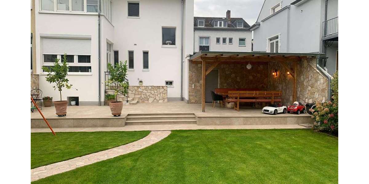 Haus zum Kaufen in Frankfurt 1.275.000 € 166.37 m² 6 zimmer