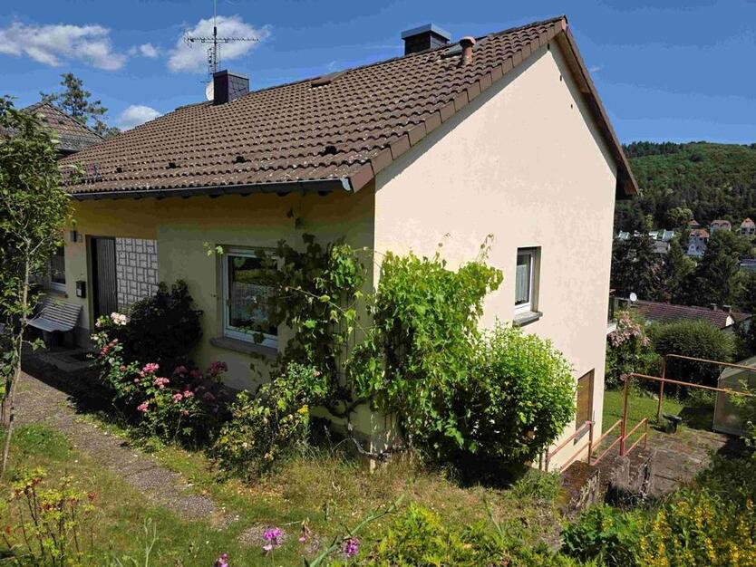Geräumiges EFH in toller Lage über Hofheim-Lorsbach