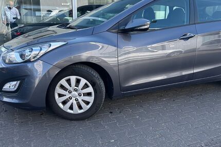 Hyundai i30 271.000 km 4.950 &euro; Frankfurt am Main 60486
