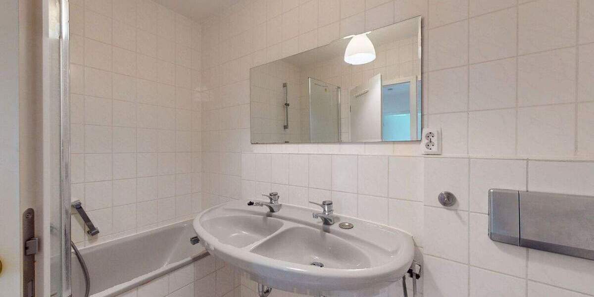 Etagenwohnung Frankfurt am Main Dornbusch - 3 Zimmer, 81 m&sup2;, 450.000&euro; | Angebot:25663800