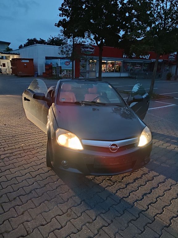 Opel Tigra 196.500 km 1.350 € Rüsselsheim 65428