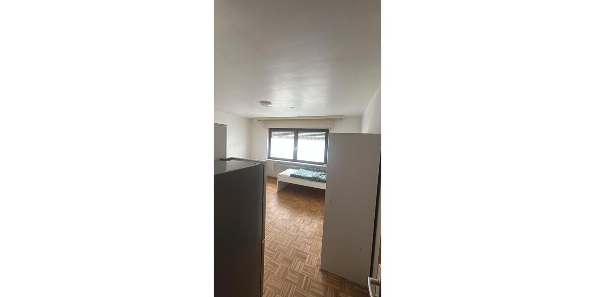 Etagenwohnung Frankfurt am Main Sossenheim - 4 Zimmer, 30 m&sup2;, 750&euro; | Angebot:26099756