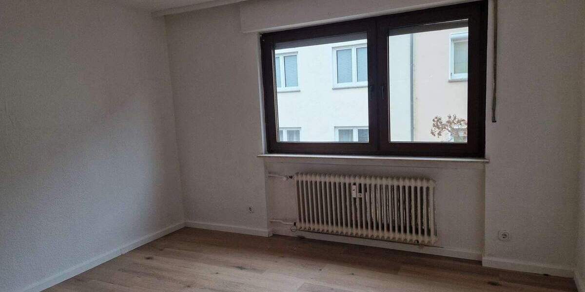Etagenwohnung Hanau - 3 Zimmer, 79 m&sup2;, 998&euro; | Angebot:25677996