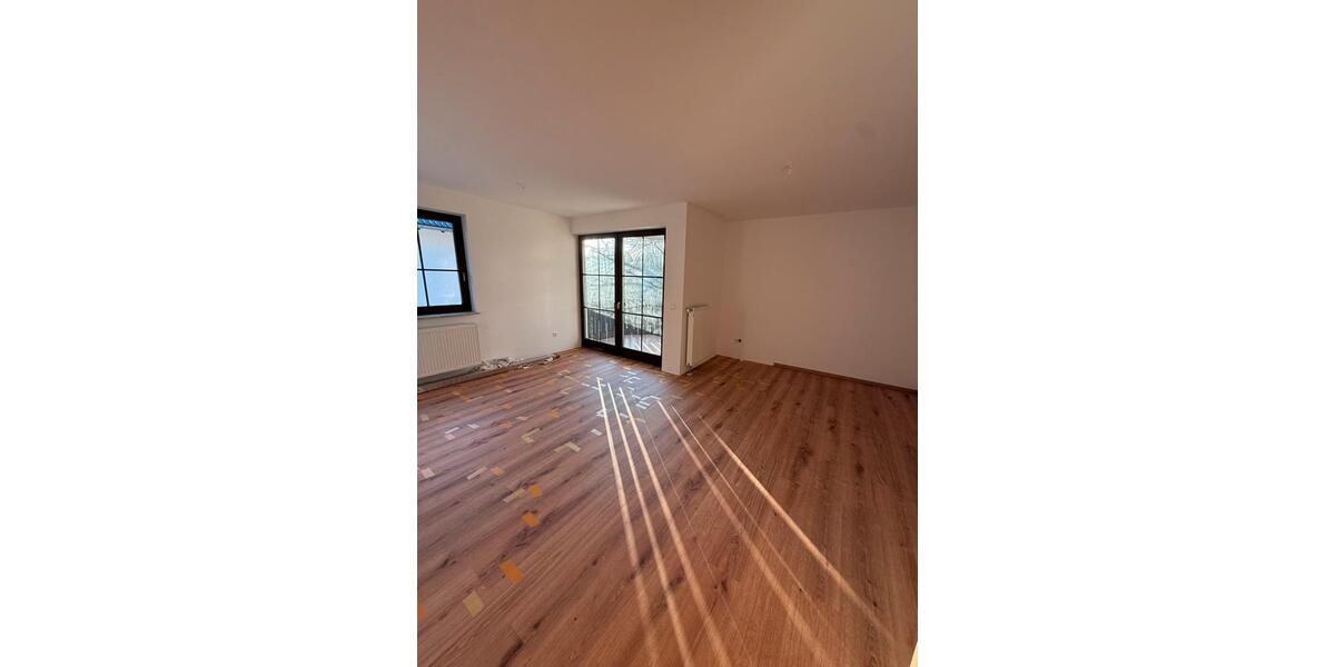 2-ZKB-Wohnung mit Balkon zu vermieten **kernsaniert** 2 zimmer