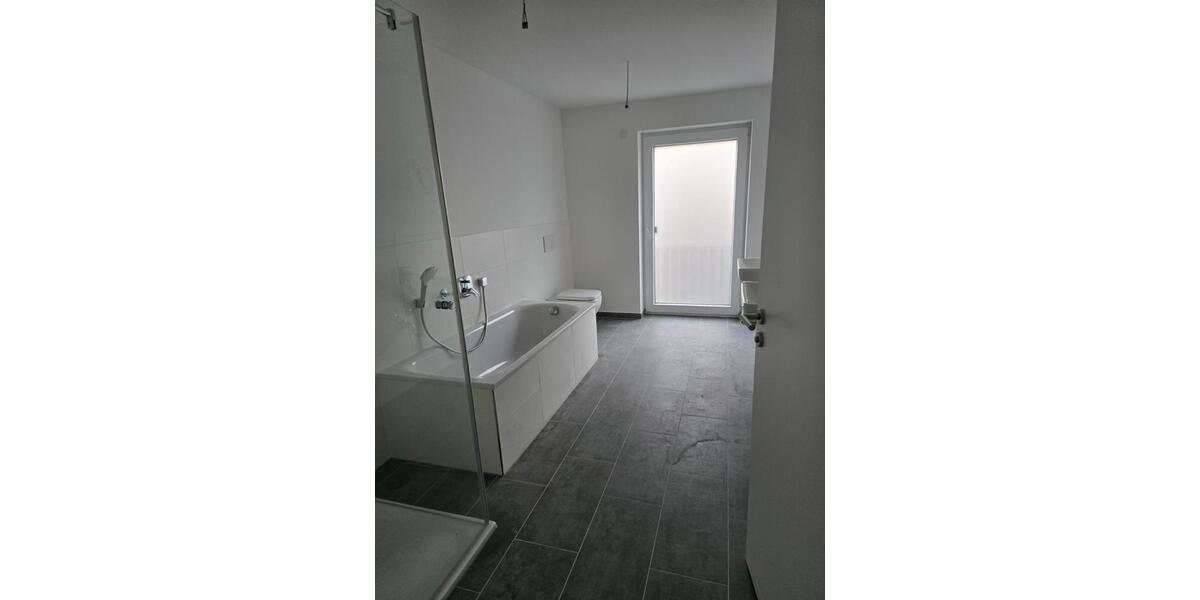 Erdgeschoßwohnung Langenselbold - 3 Zimmer, 124 m&sup2;, 1.650&euro; | Angebot:26531801