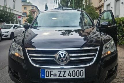 VW Tiguan 165.336 km 6.500 € Frankfurt 60332