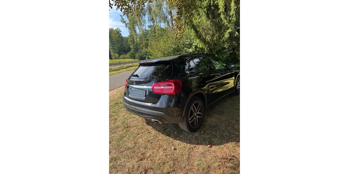Mercedes-Benz GLA-Klasse 196.000 km 16.500 &euro; Hasselroth 63594