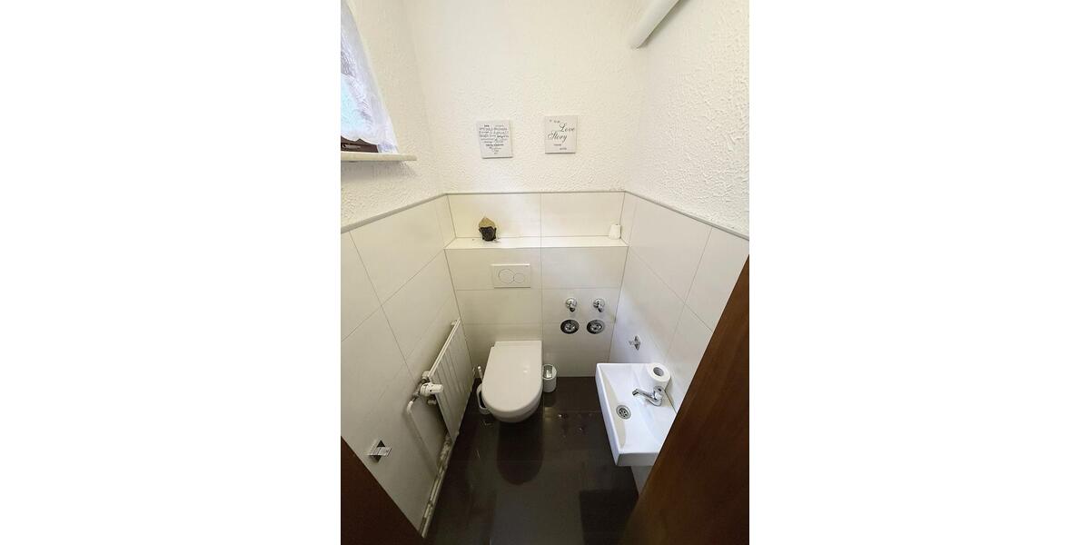 Etagenwohnung Schöneck - 4 Zimmer, 140 m&sup2;, 1.150&euro; | Angebot:25713297