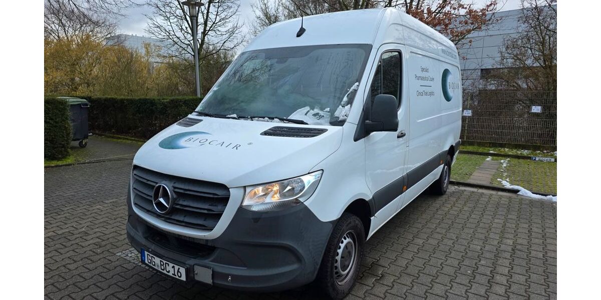 Mercedes-Benz Sprinter 432.387 km 12.600 &euro; Mörfelden-Walldorf 64546