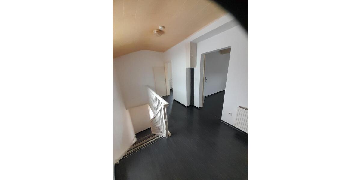 Mehrfamilienhaus, Wohnhaus Rodenbach - 8 Zimmer, 170 m&sup2;, 290.000&euro; | Angebot:26146321