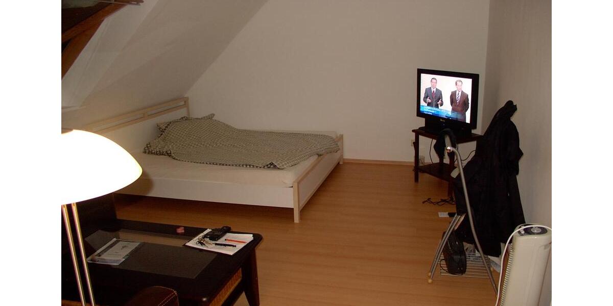 Dachgeschoßwohnung Bad Soden am Taunus - 1.5 Zimmer, 47 m&sup2;, 680&euro; | Angebot:26279490