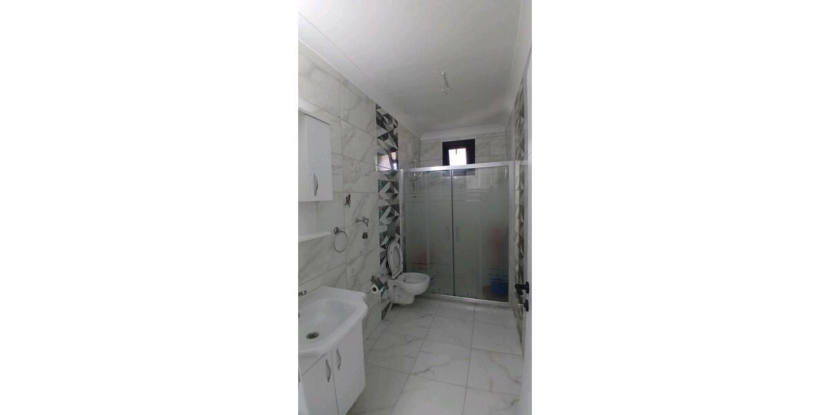 Doppelhaushälfte Frankfurt am Main Ostend - 4 Zimmer, 120 m&sup2;, 185.000&euro; | Angebot:27006075