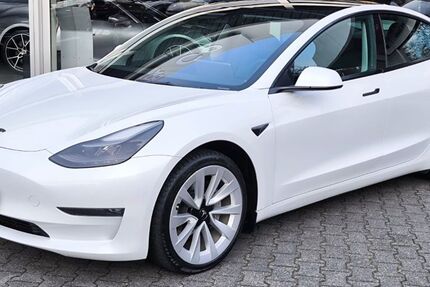Tesla Model 3 90.000 km 27.950 € Dieburg 64807