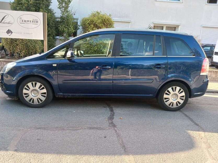 Opel Zafira 213.000 km 2.600 € Rüsselsheim 65428