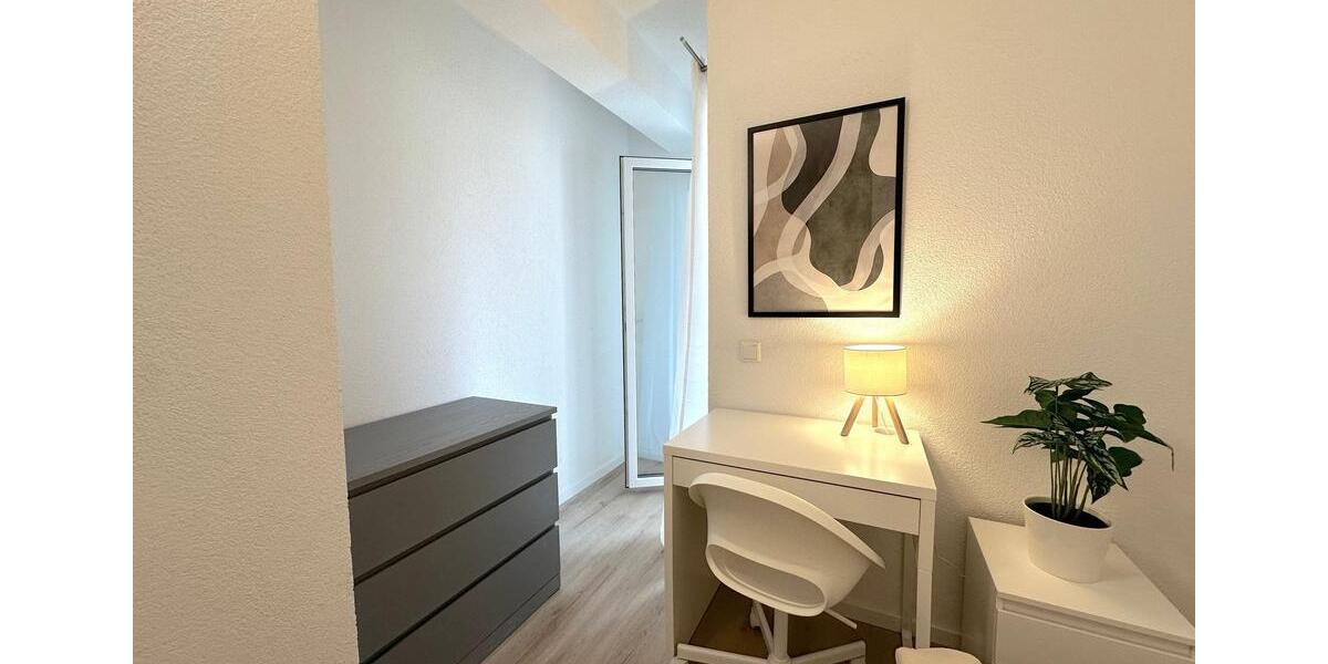 Etagenwohnung Frankfurt am Main Ostend - 1 Zimmer, 10 m&sup2;, 615&euro; | Angebot:26235176