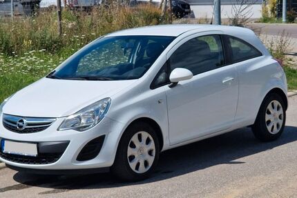 Opel Corsa 136.000 km 2.999 € Kelkheim 65779