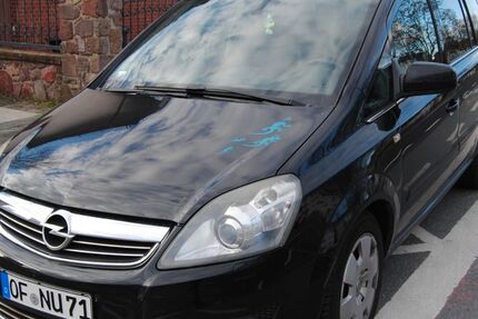 Opel Zafira 210.000 km 3.380 &euro; Dreieich 63303