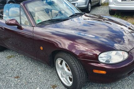 Mazda MX-5 107.000 km 5.499 € Roßdorf 64380