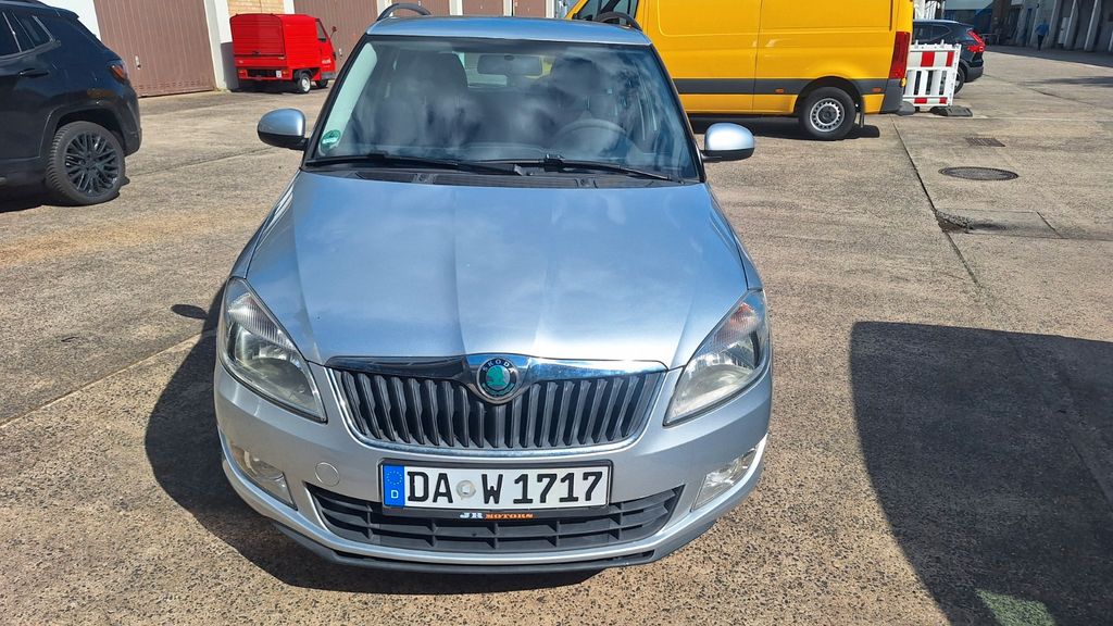 Skoda Fabia 211.478 km 2.000 &euro; Frankfurt 60528