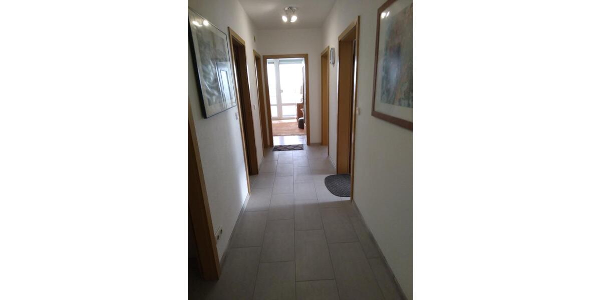 Schöne u. renovierte 3-Zimmer-Wohnung mit Balkon – Kaiserlei 3 zimmer