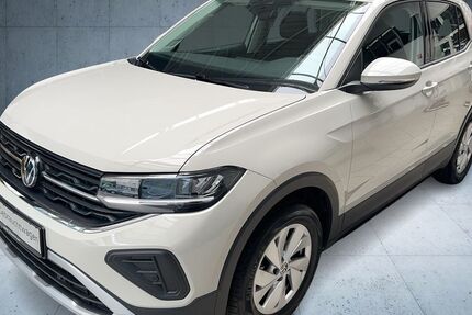 VW T-Cross 5.300 km 21.480 € Frankfurt am Main 60528